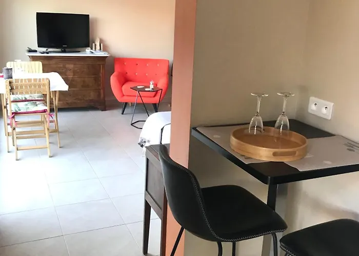 LE SEPT charmant studio aux portes des calanques