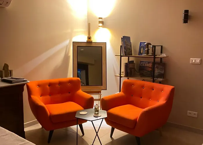 LE SEPT charmant studio aux portes des calanques